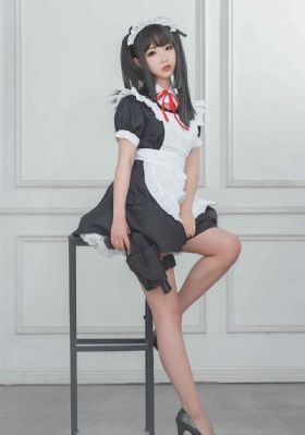 变成黑皮辣妹后和朋友做了